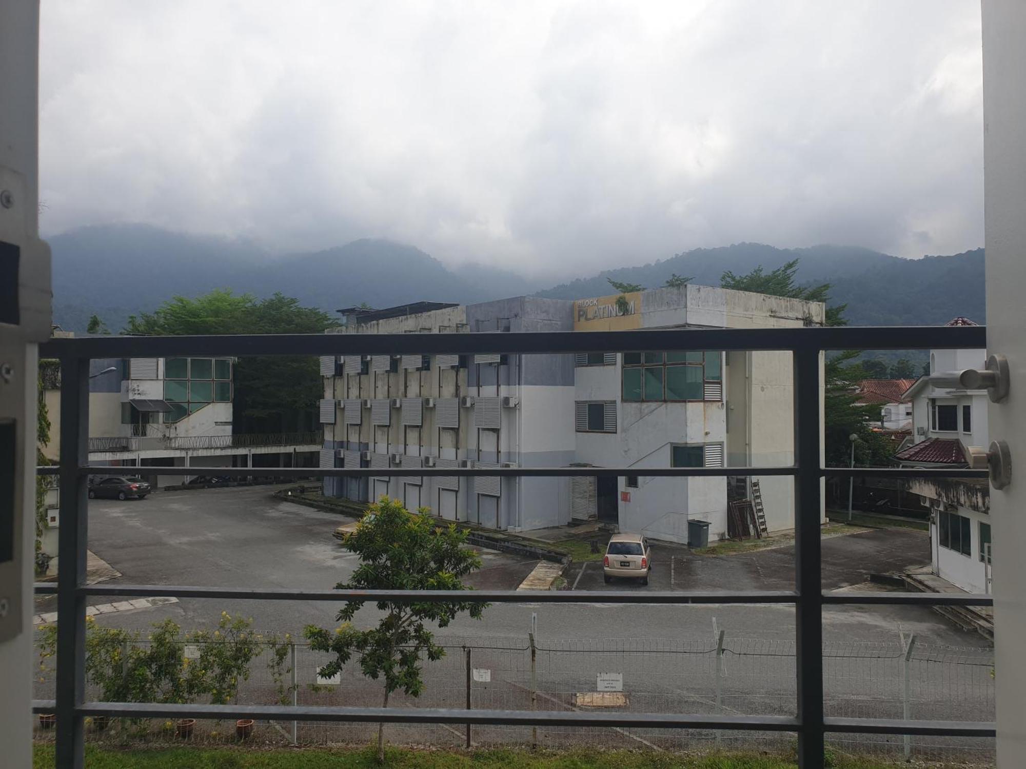 Unisuites Roomstay Kampar Exteriör bild